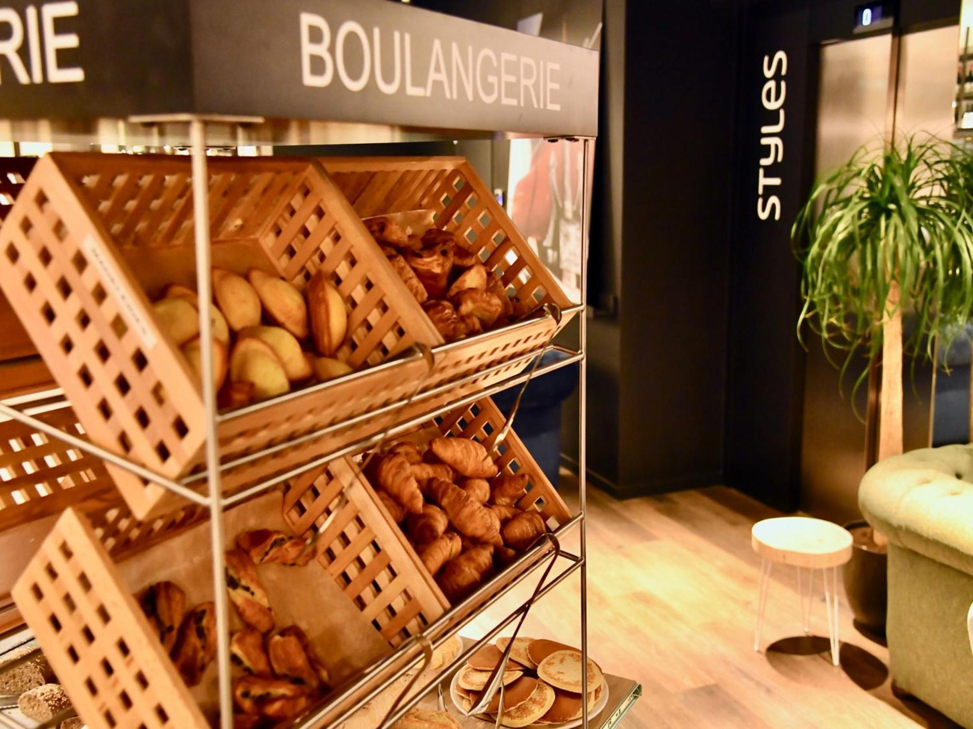 Готель Ibis Styles Saint Nazaire Centre Gare Екстер'єр фото